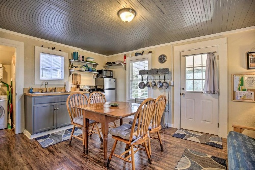 Coastal Cottage Escape - Walk to the Beach! image 24